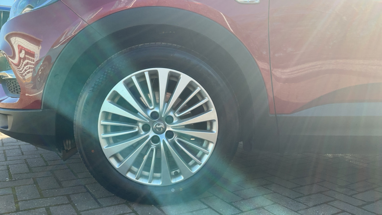 Vauxhall Grandland X 1.2 Turbo Business Edition Nav 5dr Petrol Hatchback